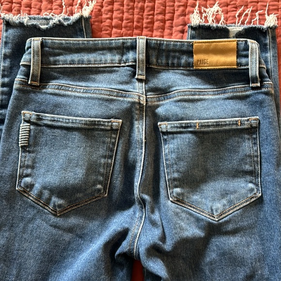 Paige Horton Ankle Limitless with Ragged Fray Hem - Picture 4 of 9